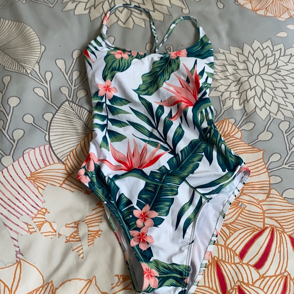 Women’s one piece swimsuit